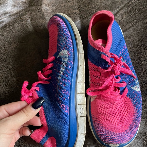 Nike Pink & Purple sock-like shoes - Picture 3 of 7